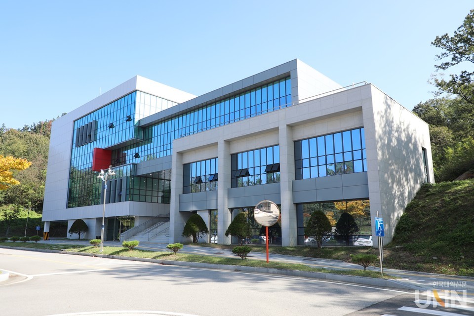 2024년 신축된 에디슨관_자율전공학부 학생들의 수업 공간이다. (사진=국립금오공대)