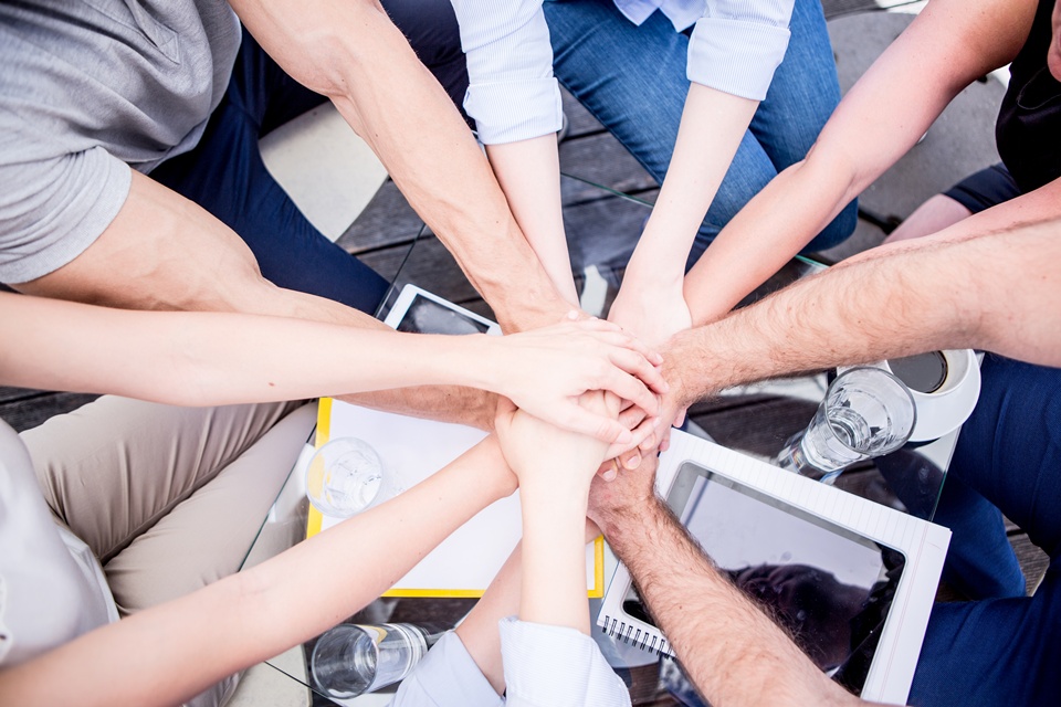 최근 우리 사회에 인구 감소 문제가 최대 현안으로 대두된 가운데, 정부와 지자체 차원의 해외 우수인재 유치를 위한 노력이 이어지고 있다. (사진=아이클릭아트)