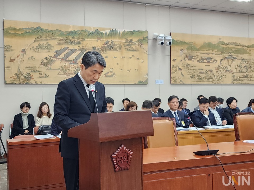이주호 부총리 겸 교육부 장관이 지난 18일 열린 국회 교육위원회 업무보고에서 교육부 정책에 대해 설명하고 있다. (사진=백두산 기자)