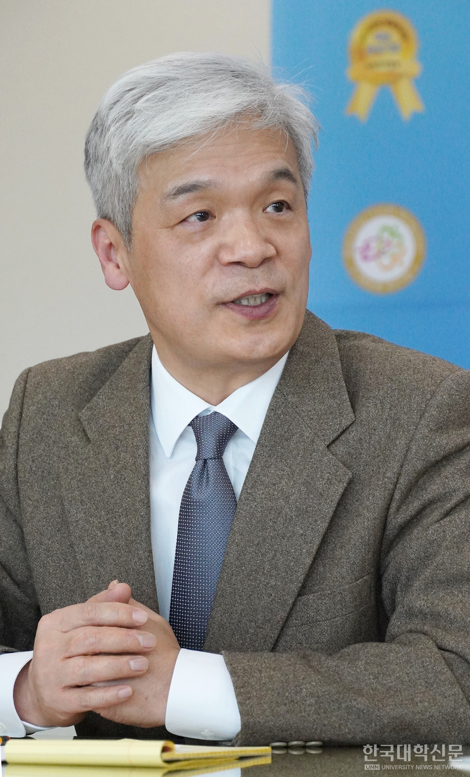 한상신 국립국제교육원장이 지난 6일 본지와의 인터뷰에서 정부의 스터디코리아 300K 발표로 인한 국내 교육계의 변화를 설명하고 있다. (사진=한명섭 기자)