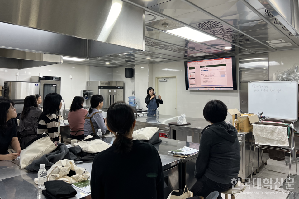 바리스타 강좌가 진행되고 있는 모습. (사진=광진구)