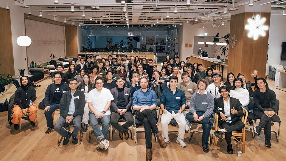 AI Consensus가 주최한 지난 타이페이 네트워킹 행사에서 참석자들이 기념 촬영을 하고 있다. (사진=미네르바대 AI Consensus)