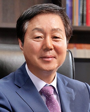 김정겸 초대 대학라이즈지원위원회 위원장 (사진=충남대)