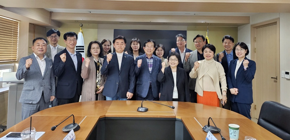 충남형 라이즈 수행대학으로 선정된 혜전대가 29일 제1차 대학라이즈위원회를 열고 향후 계획 등에 대해 논의했다. (사진=혜전대)