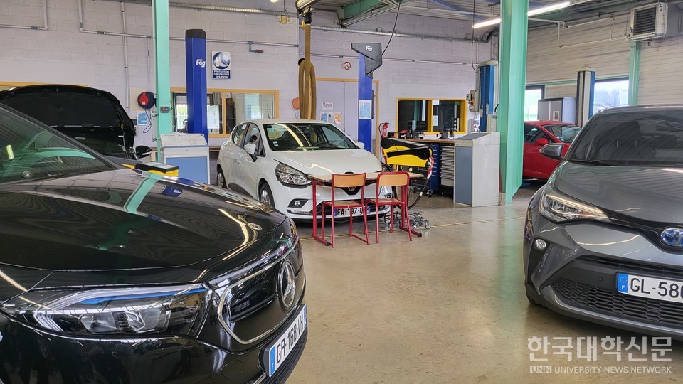 아를 센터의 자동차 정비 실습실 모습. (사진=주지영 기자)