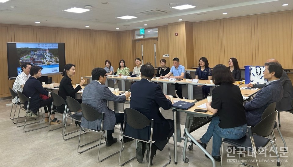 ﻿의료미용학과 교육과정 개편 회의 현장 (제공=경복대학교)