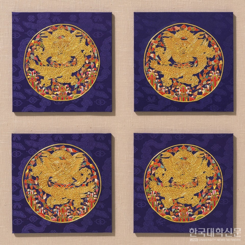 한국전통자수 작품사진_영친왕비적의보(유물재현).