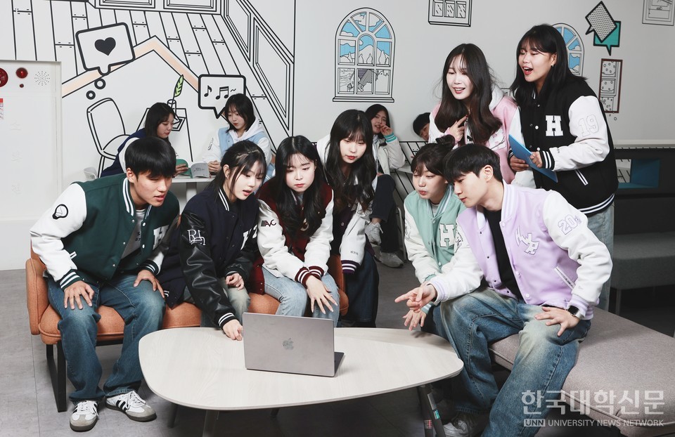 한신대 학생들.