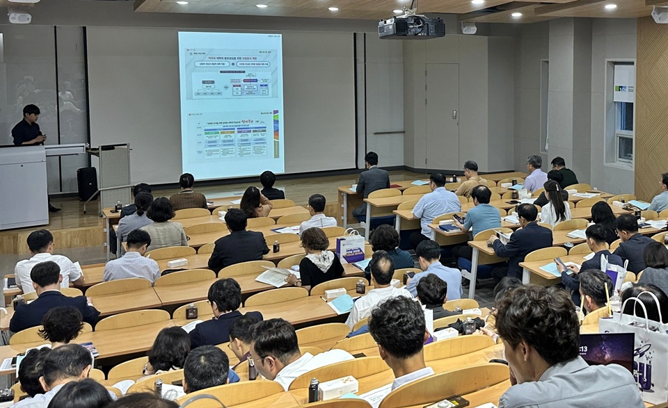 지난 1일 순천향대에서 충남RISE센터 주관 '충남형 계약학과 참여대학-도내 직업계고교 간담회'가 진행되고 있다. (사진=충남RISE센터)