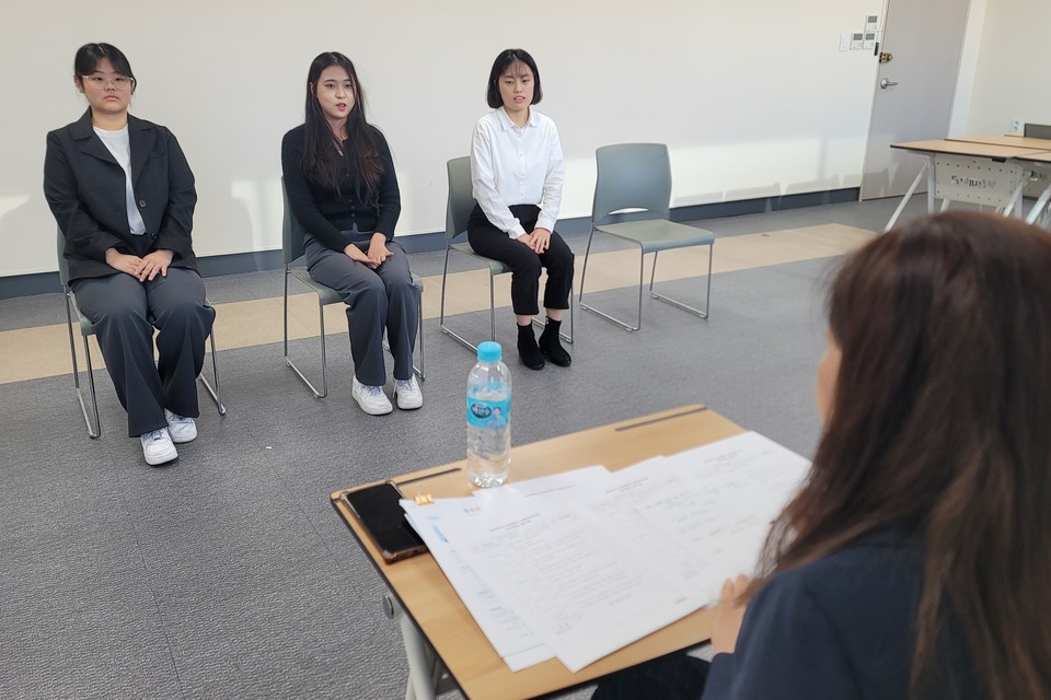 부천대 재학생들이 모의 면접에 참여하고 있다. (사진=부천대 제공)