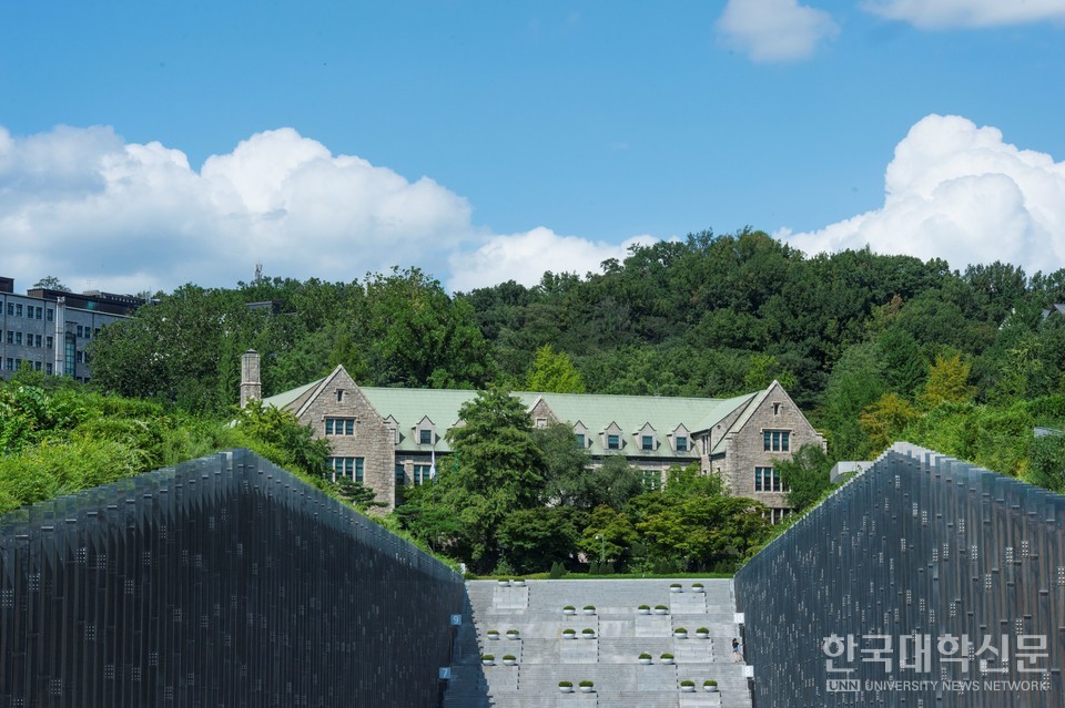 이화여대 전경.