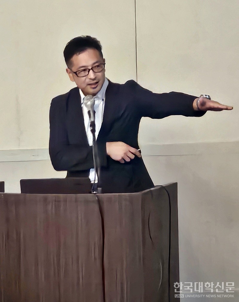 야스토 하야시 신슈대 부총장이 일본 COC, COC+, COC+R 사업 현황 및 지역사회 연계성 등에 대해 설명하고 있다. 야스토 부총장은 일본 문부성의 COC사업 설계 당시 깊이 관여한 인물로 평가된다. (사진=김영식 기자)