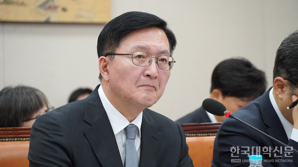 유홍림 서울대 총장이 28일 열린 국회 교육위 국정감사에 참석했다. (사진=한명섭 기자)