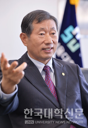 윤승용 사립대학총장협의회 '서울대 10개 만들기 대책위원회' 위원장(남서울대 총장)