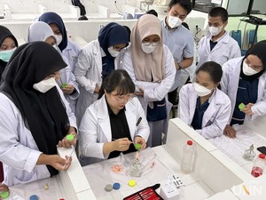 "해외 현지에 韓 교육·기술 전파"... K-직업교육 '산업 발전 허브'로 도... - 뉴스 썸네일 이미지