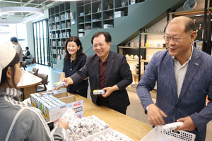 충북보건과학대, 기말고사 기간 재학생 400명에 간식 나눔 행사 - 뉴스 썸네일 이미지